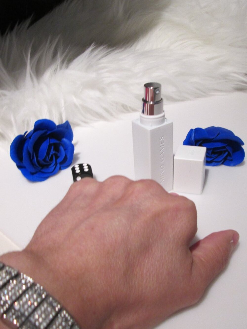 Mind Games Check Please travel Size New w/reusable protective case